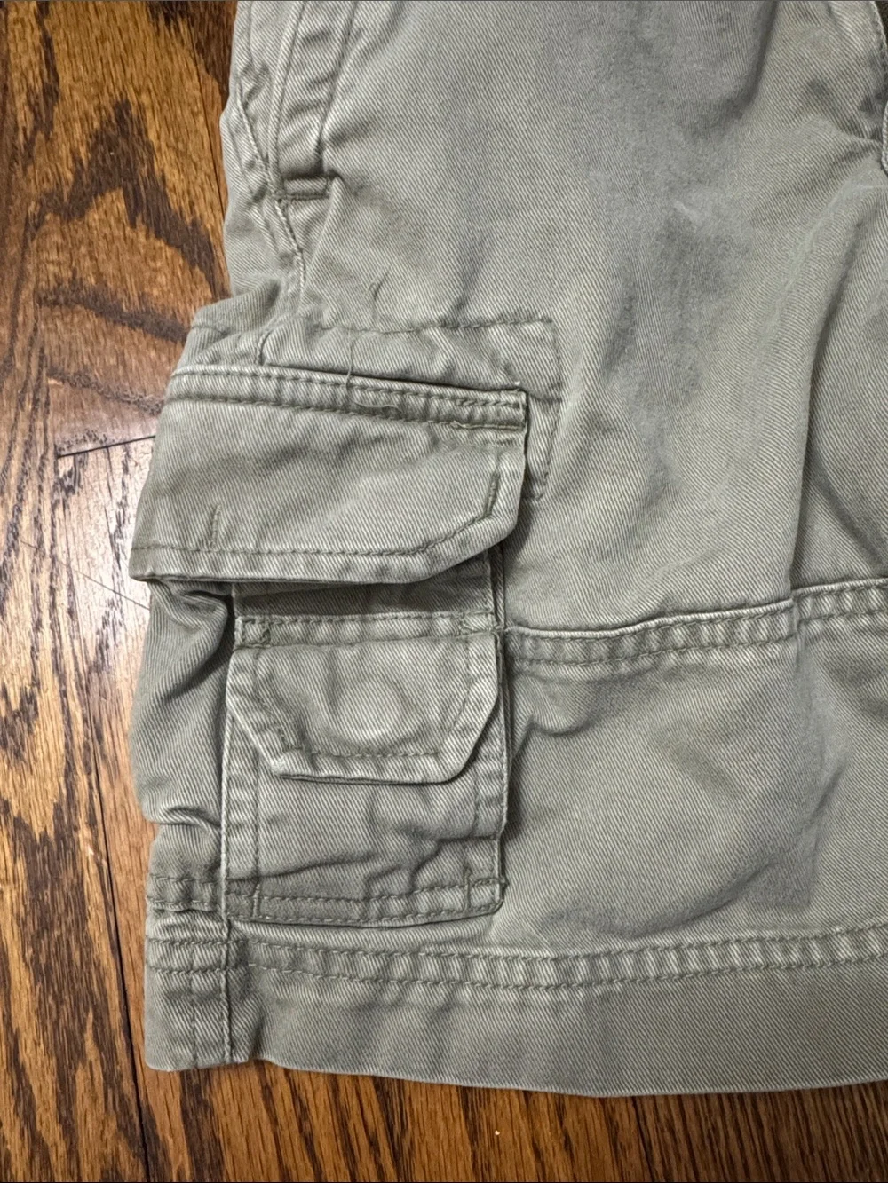 2006 GAP Kids Cargo Shorts Size 6 Khaki Olive Y2K Utility Pockets 100% Cotton